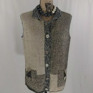 M-Gibson Collar Vest Button-Down-Front
